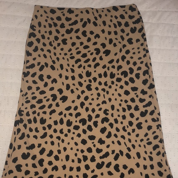RACHEL ZOE | Leopard Print Midi Flare Skirt - Picture 2 of 3